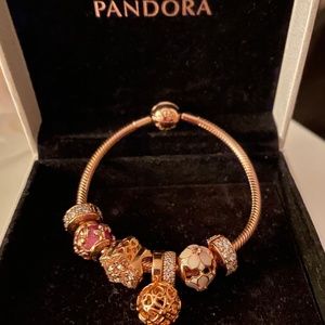 Original pandora bracelet with original receipts, worth $700